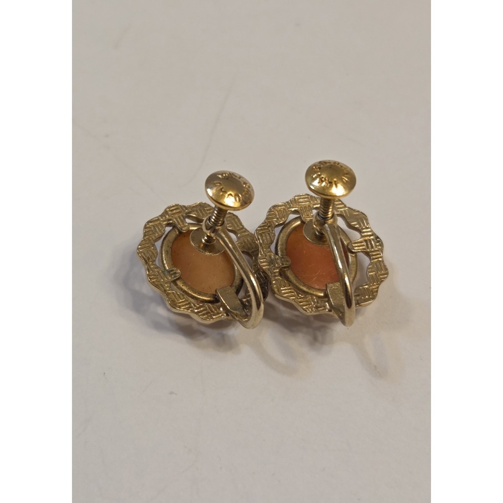 Vintage 14k G.O. Gold Cameo Screw Back AMCO Earrings - Picture 5 of 6